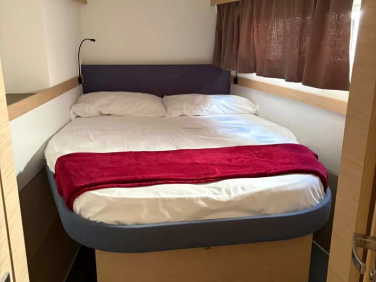 Katamaran mieten in Furnari zum besten Preis