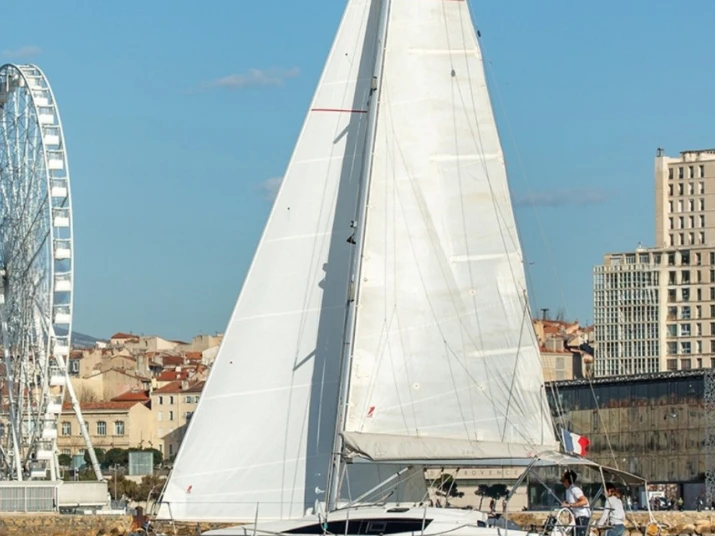Bootsverleih Elan Impression 35 Marseille Samboat