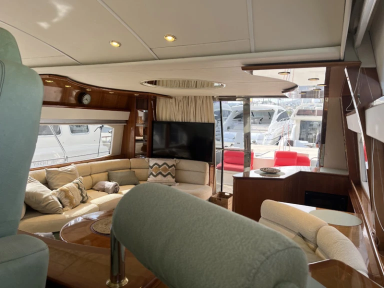 Vermietung Motorboot Azimut mit Führerschein