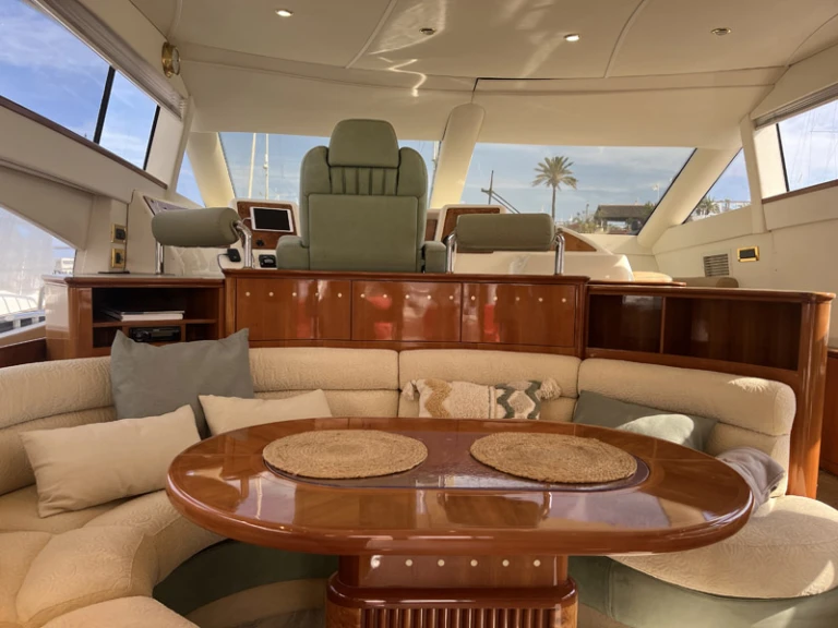 Ein Azimut Azimut 58 Fly mieten in Marina de Dénia