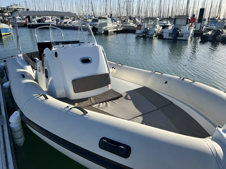 Boot mieten La Rochelle günstig hélios 25