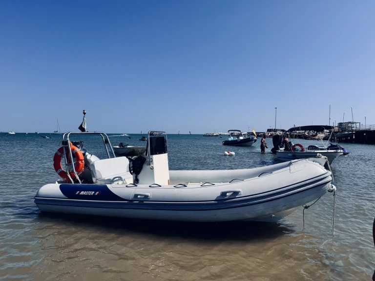 Motorboot mit oder ohne Skipper Master mieten in Anzio