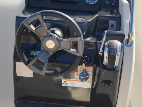 Motorboot mieten in Six-Fours-les-Plages zum besten Preis