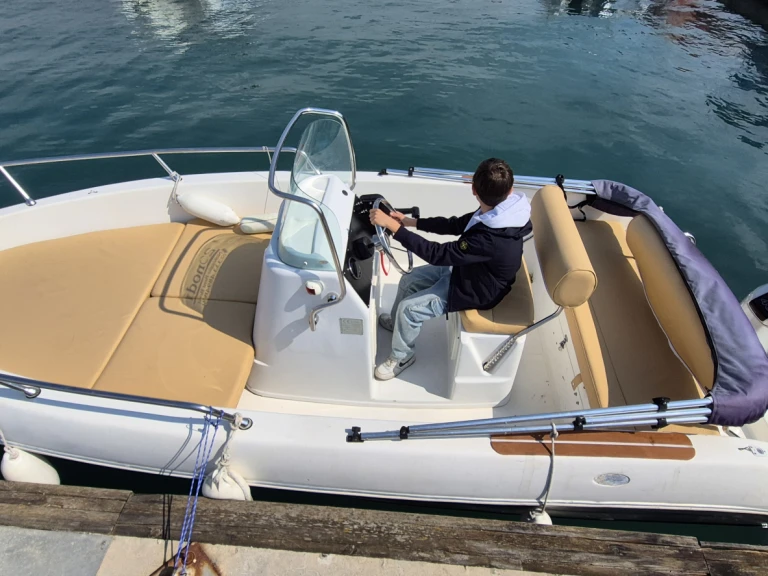Motorboot mit oder ohne Skipper BLU LINE mieten in La Spezia
