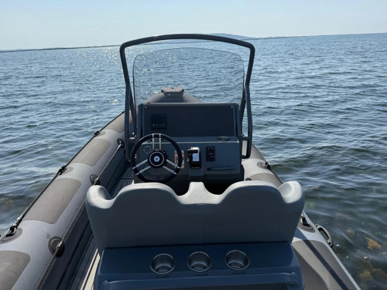 Schlauchboot mieten in Mèze zum besten Preis