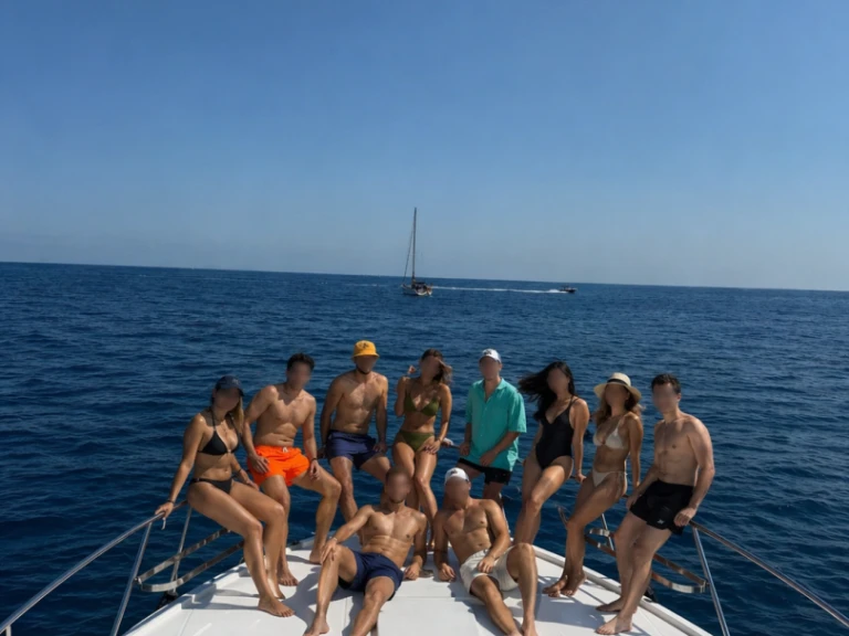 Motorboot mit oder ohne Skipper Guy Couach mieten in Dénia