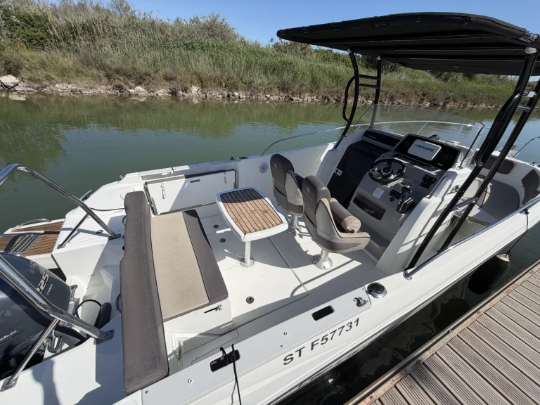 Motorboot mieten in Pérols zum besten Preis