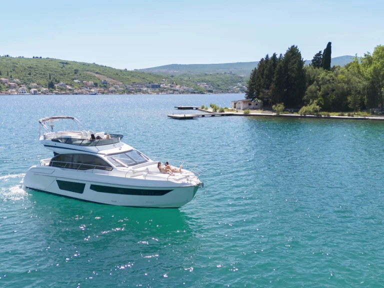 Yacht mieten in Tivat - Azimut Azimut 53 Fly