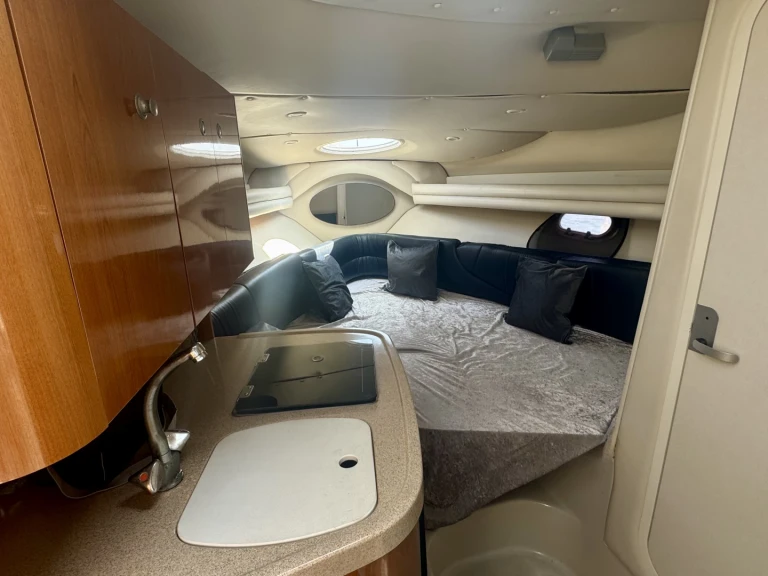 Ein Four Winns Vista 248 mieten in Saint-Raphaël