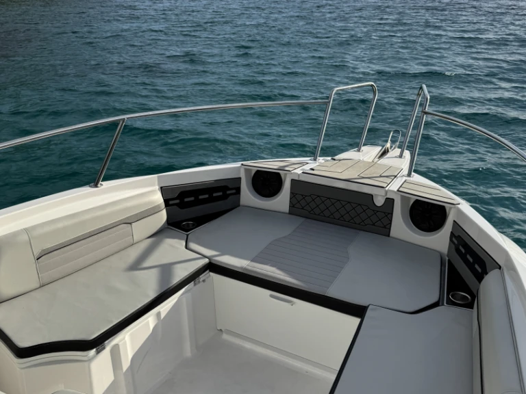 Motorboot mit oder ohne Skipper Karnic mieten in Dubrovnik