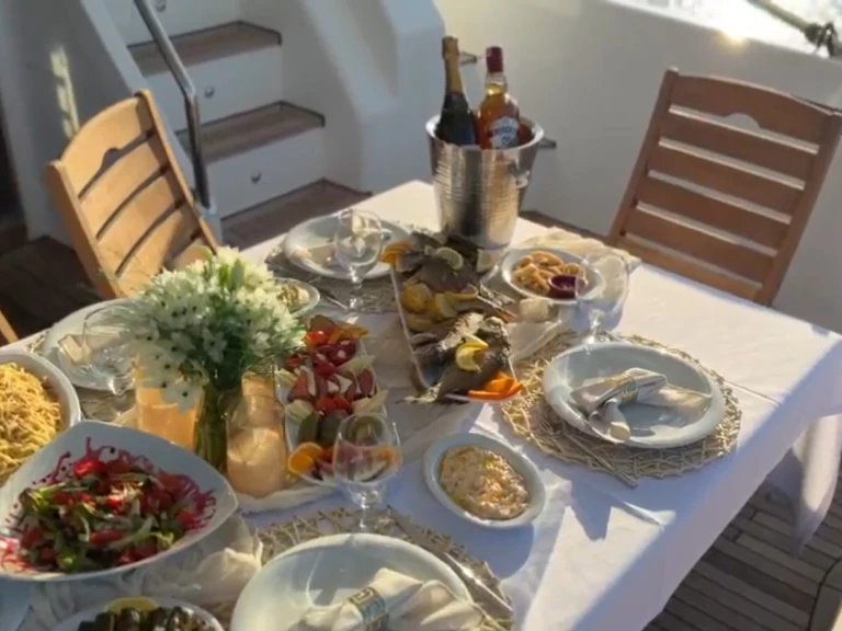 Ein costume Tuzla mieten in Kemerköy