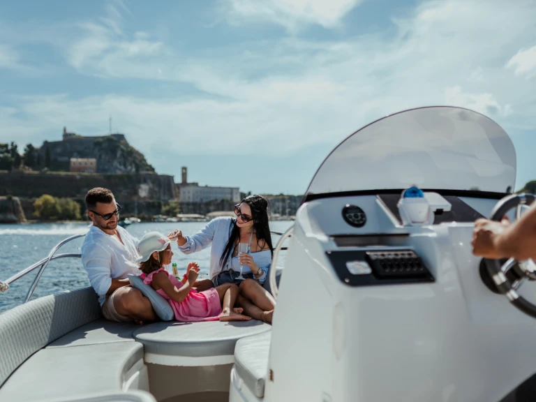 Motorboot mieten in Benítses zum besten Preis