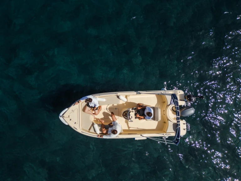 Vermietung Motorboot Storm Boats mit Führerschein