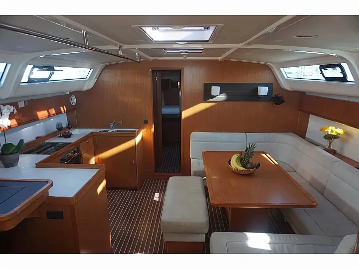Bootsverleih Bavaria Bavaria Cruiser 51 (5 cab.) Álimos Samboat