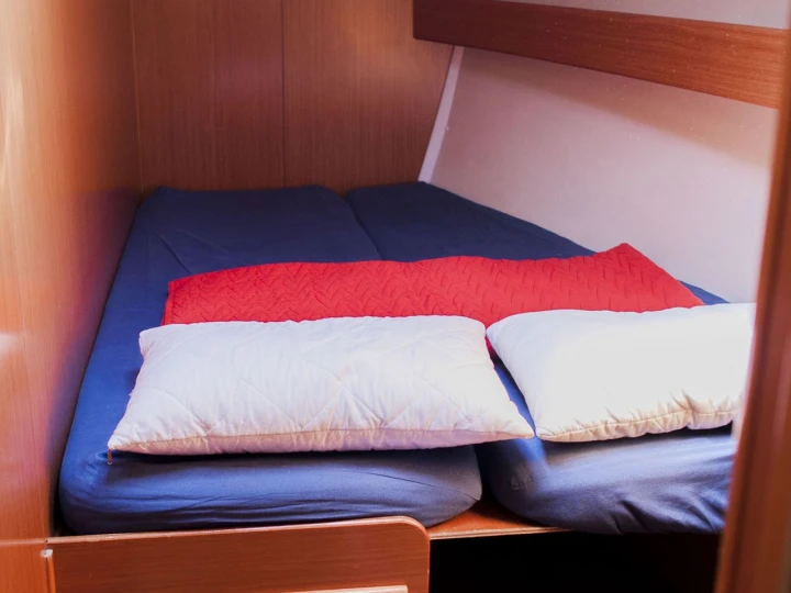 Segelboot mieten in Adámas zum besten Preis