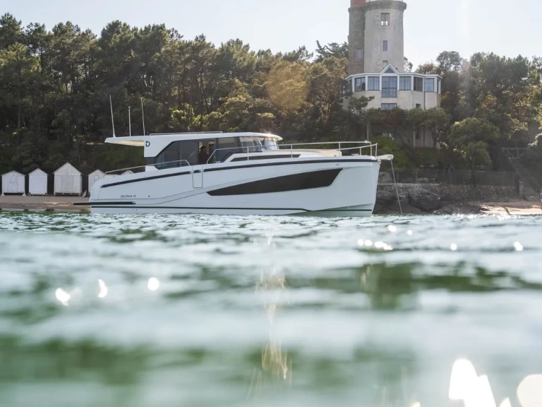 Boot mieten Split günstig Delphia 10 Sedan