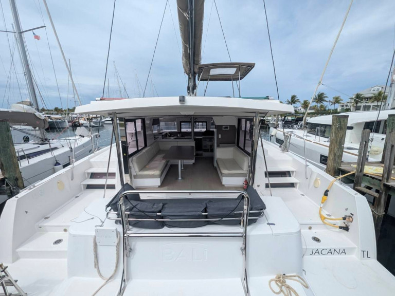 YachtCharter in Le Marin - Bali Bali 4.1 auf SamBoat