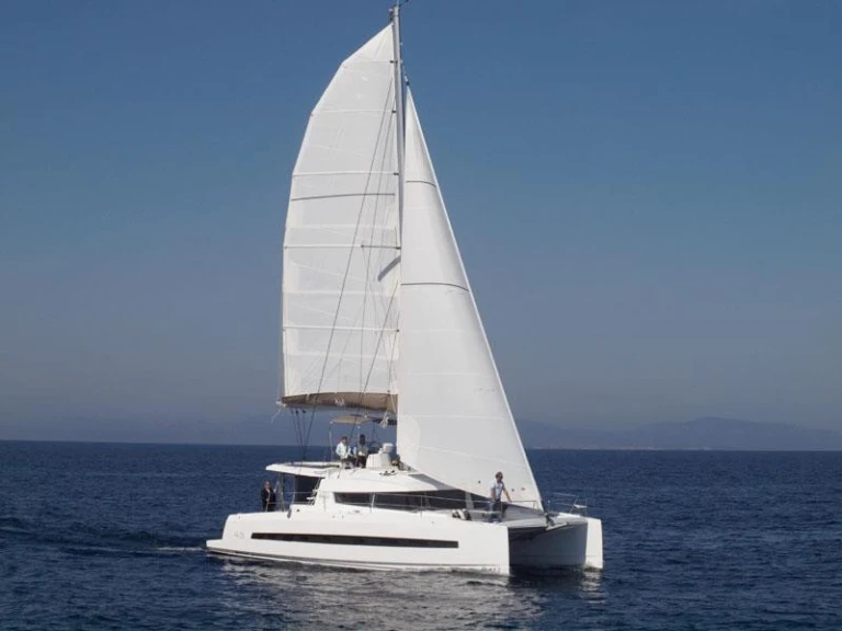 YachtCharter in Le Marin - Bali Bali 4.3 auf SamBoat