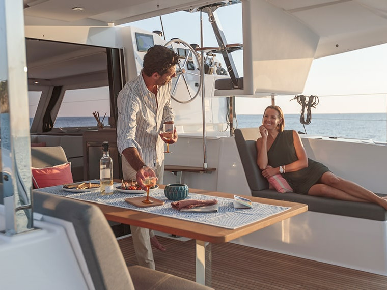 Katamaran mit oder ohne Skipper Fountaine Pajot mieten in Anse Marcel
