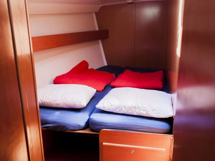 Segelboot mieten in Adámas zum besten Preis