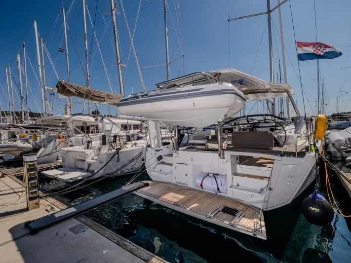 YachtCharter in Šibenik - Dufour Dufour 48 auf SamBoat