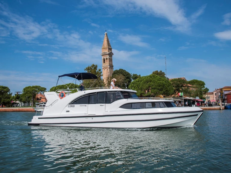 Yacht mit oder ohne Skipper Houseboat Holidays Italia S.R.L. mieten in Casale sul Sile