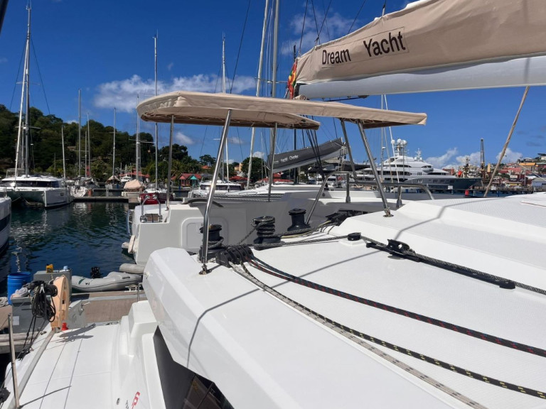 Bootsverleih Fountaine Pajot Astrea 42 Le Marin Samboat