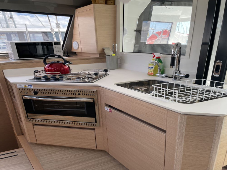 Bavaria Nautitech 40 open NEW - 4 + 2 cab. mieten Anse Marcel