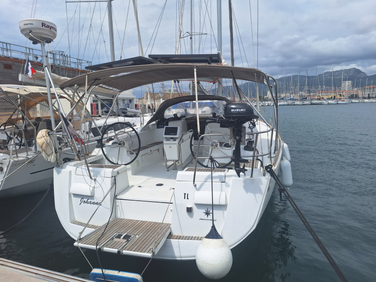 Segelboot mieten in Toulon zum besten Preis