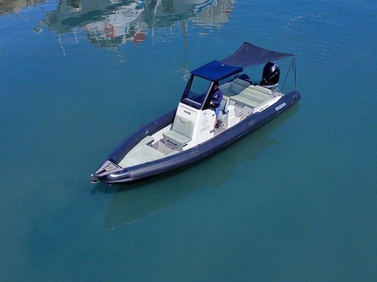 Ein Hydrohulls HH8 mieten in Gouviá