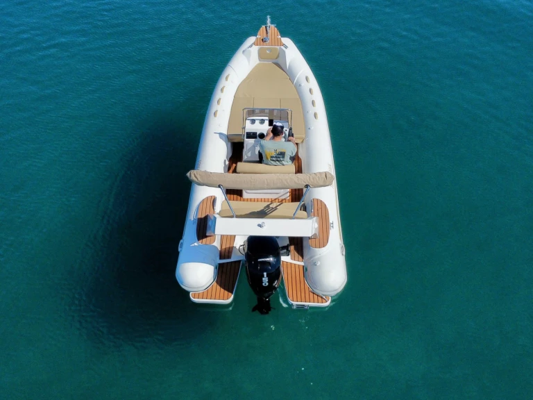 Bootsverleih Tomahawk VIP 2026 Old port of Corfu Samboat