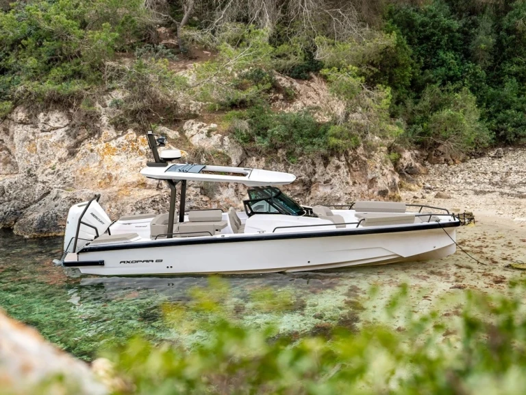 YachtCharter in La Trinité-sur-Mer - Axopar 29 Sun Top auf SamBoat