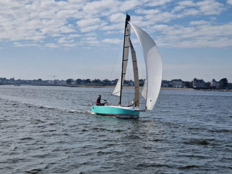 Ein DG Boats DG 5.5 mieten in Lorient