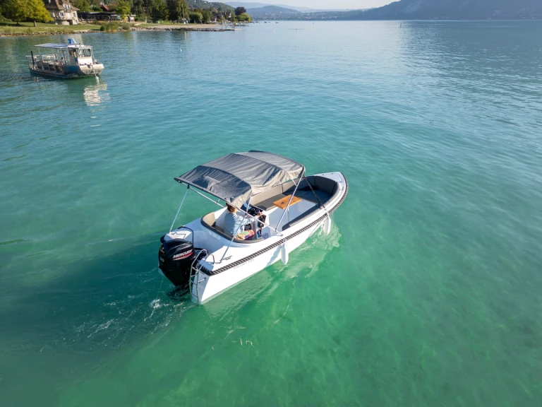 Ein boatbuilding motor yacht boatbuilding motor yacht valory 555 mieten in Vieux Port de Cannes