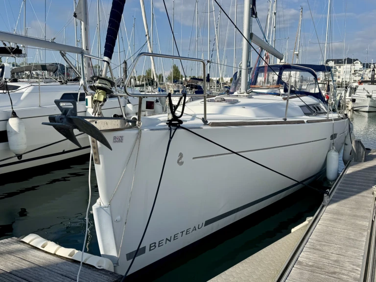 Segelboot mieten in Les Sables-d'Olonne - Bénéteau Oceanis 37