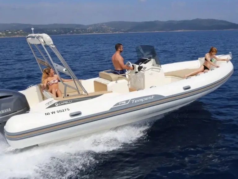 Vermietung Schlauchboot Capelli mit Führerschein