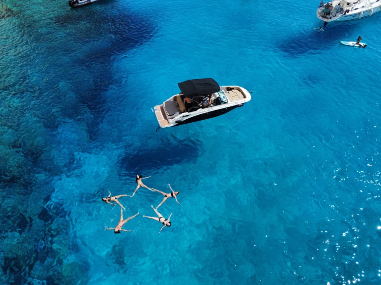 Motorboot mieten in Mílos zum besten Preis