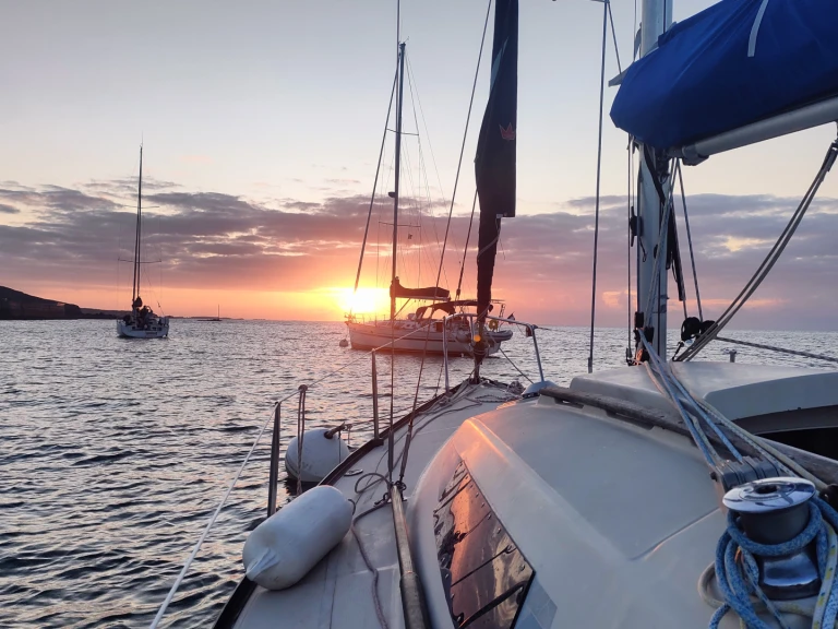 YachtCharter in La Rochelle - Bénéteau First 25 auf SamBoat