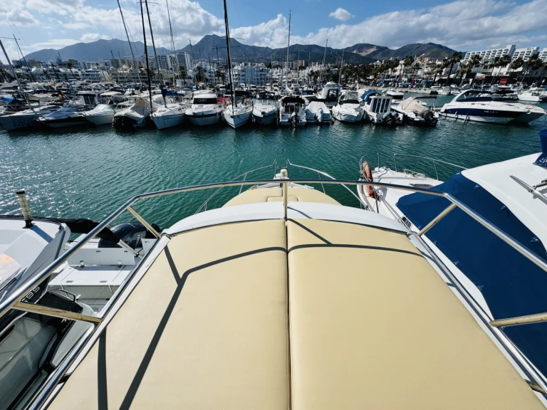 Motorboot mieten in Puerto Marina Benalmadena zum besten Preis