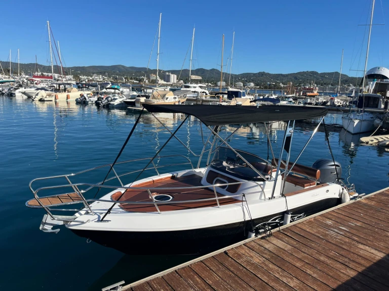 Motorboot mit oder ohne Skipper Aquabat mieten in Sant Antoni de Portmany