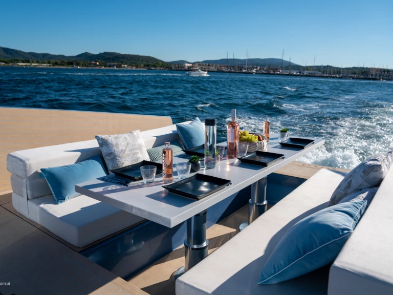 YachtCharter in Cannes - Alium Yachts 42'S auf SamBoat