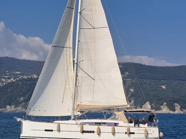 Segelboot mit oder ohne Skipper Dufour mieten in Lavagna