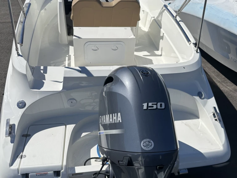 Vermietung Motorboot AQUA mit Führerschein