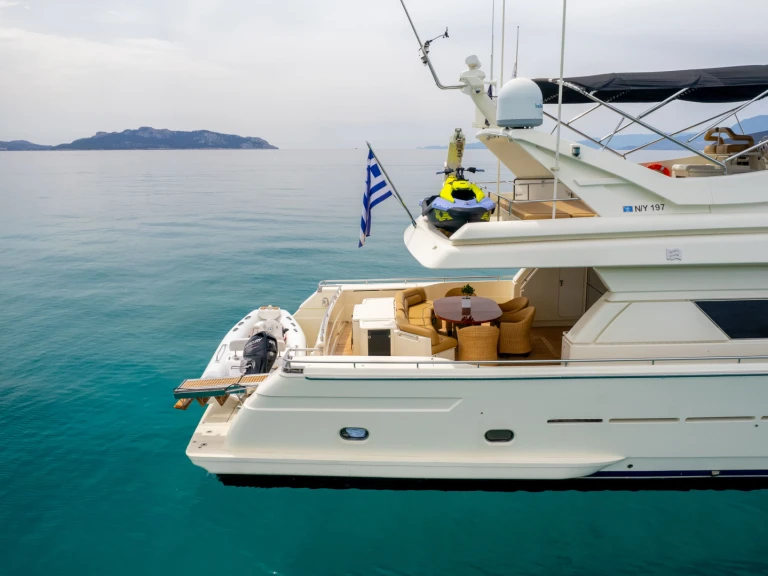 Ein Ferretti Ferretti 80 mieten in Marina Aliki