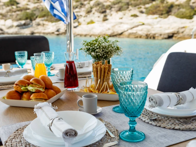 Vermietung Katamaran Lagoon mit Führerschein