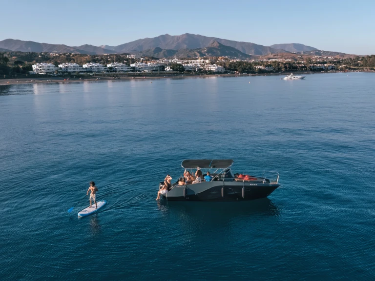 YachtCharter in Estepona - Moonday 780 wa auf SamBoat