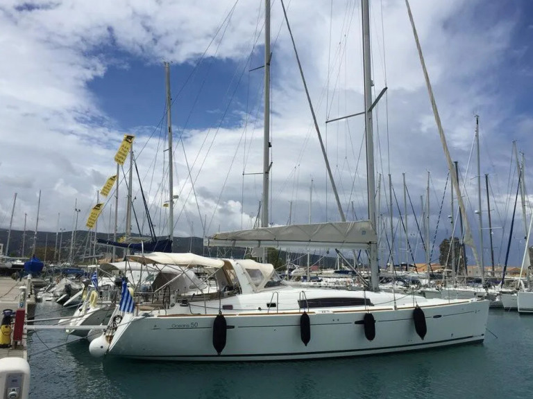 Segelboot mieten in Álimos zum besten Preis