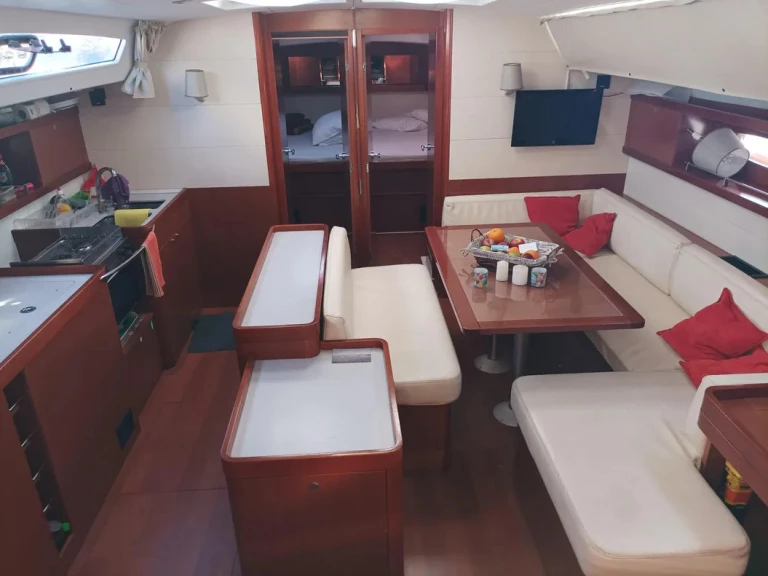 Bénéteau Oceanis 50 Family mieten Álimos