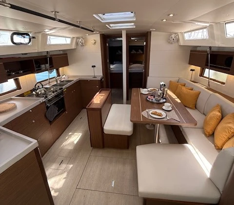 Ein Bénéteau Oceanis 46.1 mieten in Préveza