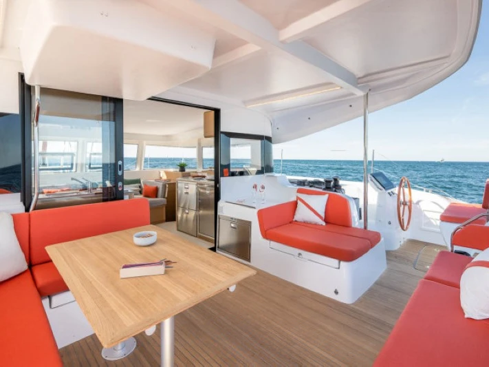 Katamaran mit oder ohne Skipper Excess mieten in Raiatea Island